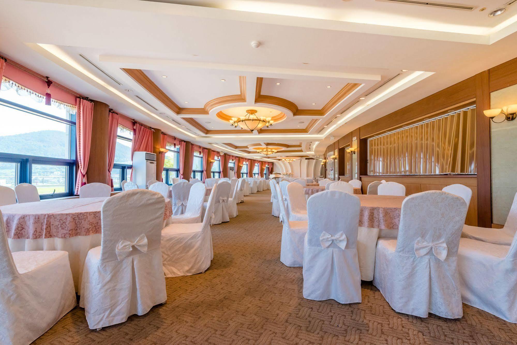Hotel Homefourest Geoje Exterior foto